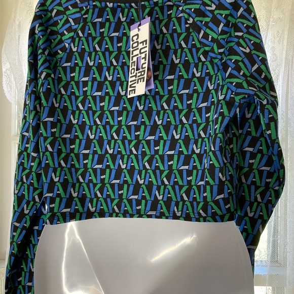 Future Collection Crop Top Stylish Women's Black, Blue and Green NWT! M - Picture 2 of 3